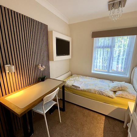 Home Accommodation 南安普敦 外观 照片