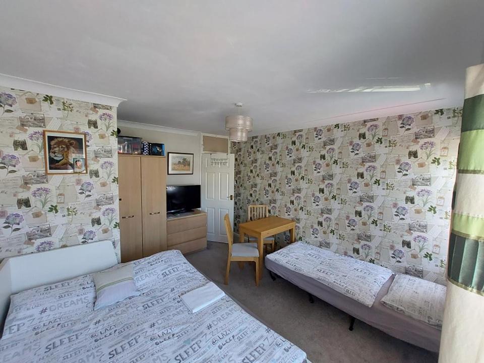 Home Accommodation 南安普敦 外观 照片