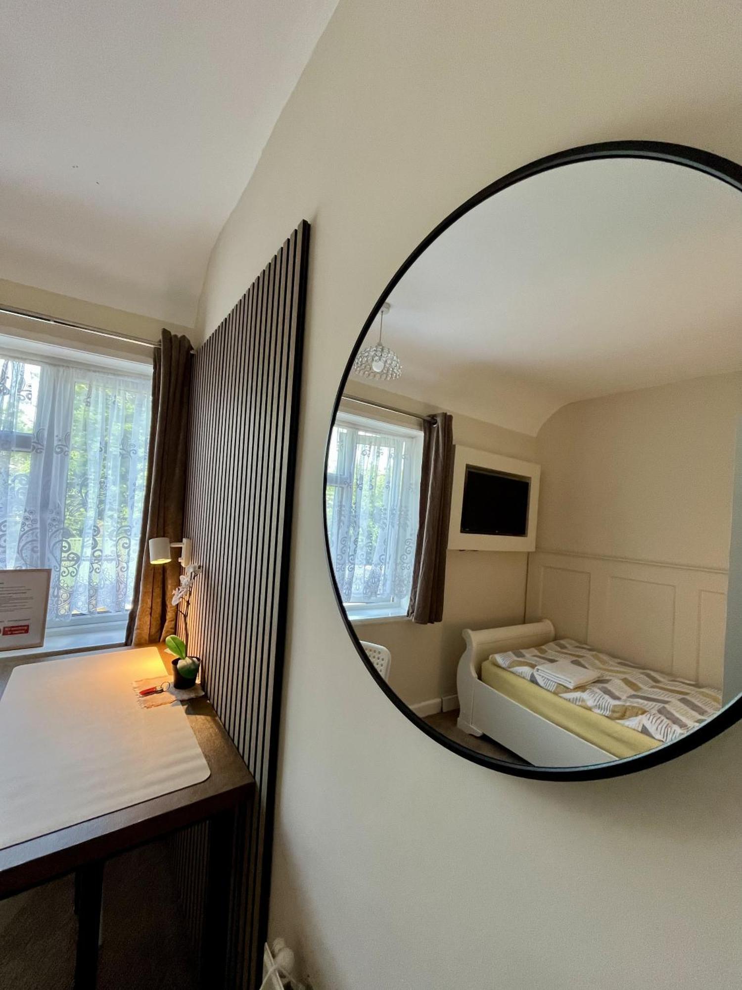 Home Accommodation 南安普敦 外观 照片